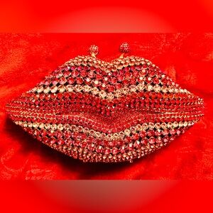 NWT Red pink gold Rhinestone Lip Clutch Valentine’s Day Bag